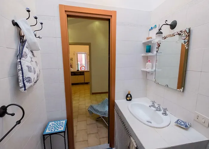 The Captains House - Quiet Near Monterosso al Mare