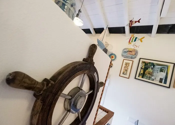 The Captains House - Quiet Near *