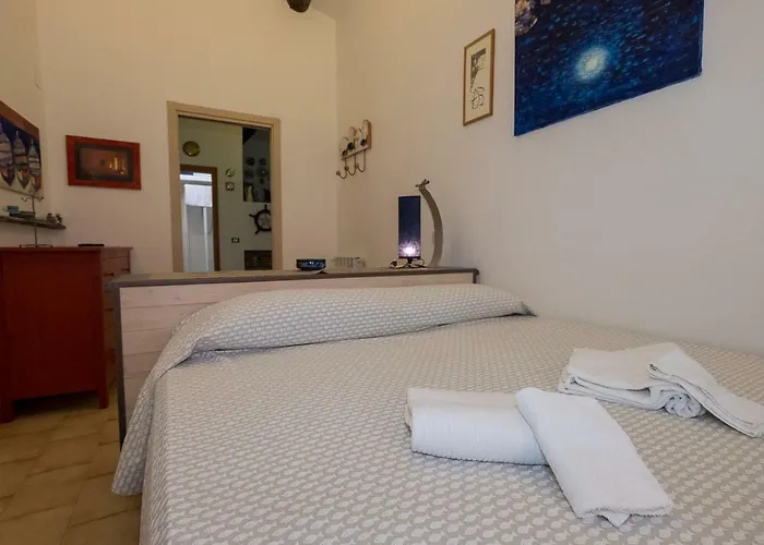 The Captains House - Quiet Near *